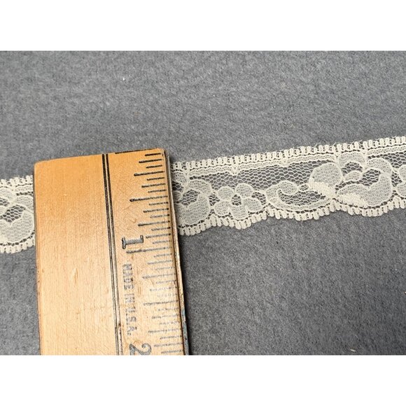 Ivory Floral Lace Trim 1" wide 7 yards Vintage Style Bridal Sewing Crafts - Picture 4 of 6